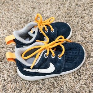 Nike Toddler Shoe, Size 6C